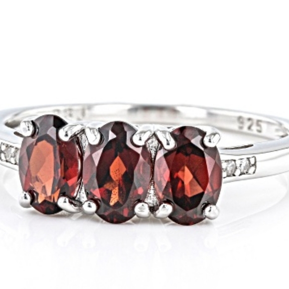 Red Garnet 3 Stone Ring/Size 7 / Sold - Picture 2 of 6